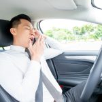 運転中に眠くなる方必見！原因や眠気覚ましの対策を紹介